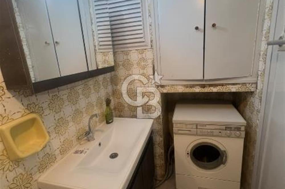 Karşıyaka Yalısında Muhteşem Deniz Manzaralı 4.kat 3+1 Satılık