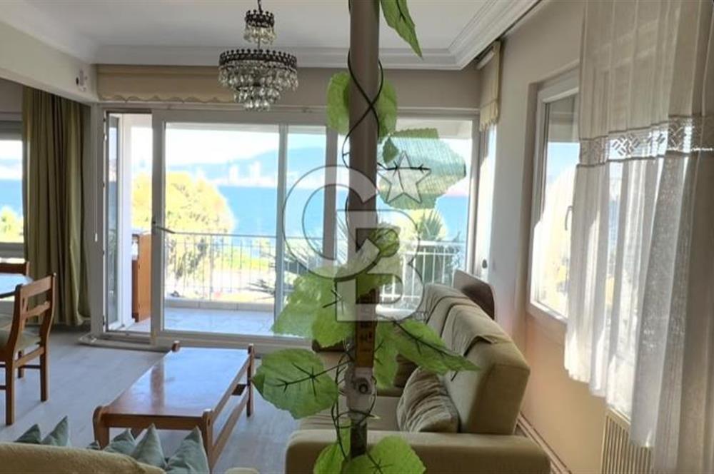 Karşıyaka Yalısında Muhteşem Deniz Manzaralı 4.kat 3+1 Satılık
