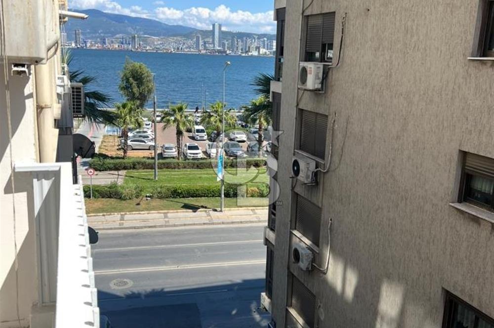 Karşıyaka Yalısında Muhteşem Deniz Manzaralı 4.kat 3+1 Satılık