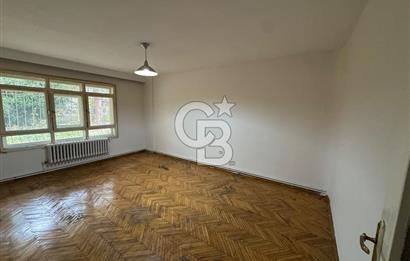 Bahçelievler 3. Cadde 52. Sokak’ta Yeni Boyalı, Aydınlık 3+1 Bahçe Katı