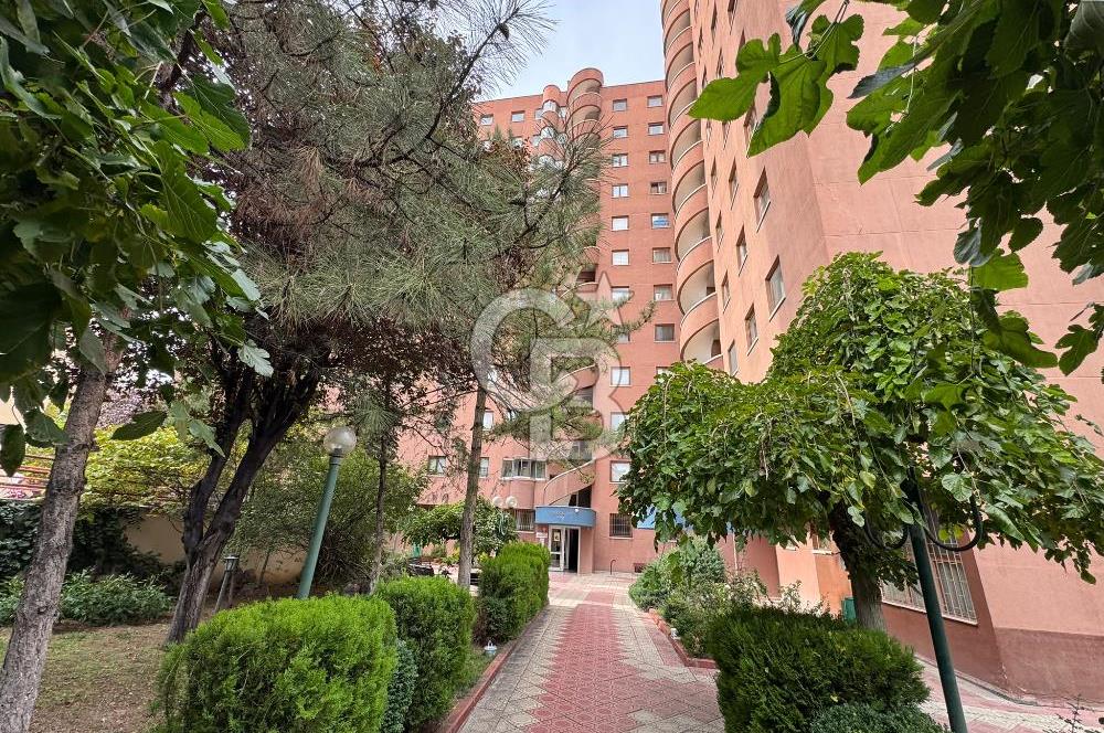 Emek Kırım Caddesi Özkoç Sitesi’nde 120 m² Geniş 3+1 Yüksek Giriş