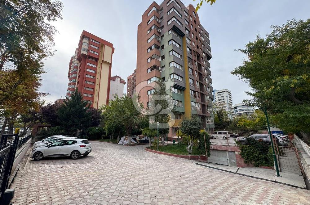 Emek Kırım Caddesi Özkoç Sitesi’nde 120 m² Geniş 3+1 Yüksek Giriş