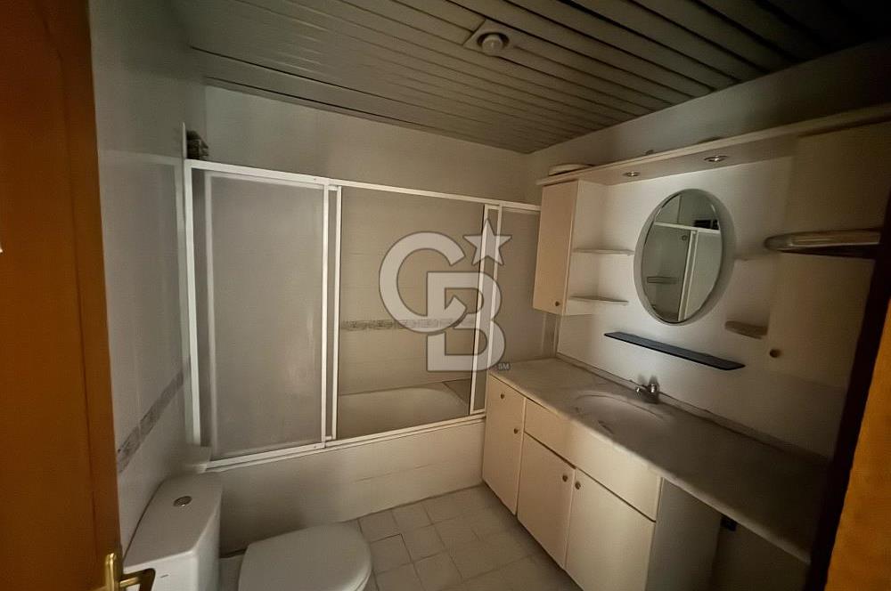 Emek Kırım Caddesi Özkoç Sitesi’nde 120 m² Geniş 3+1 Yüksek Giriş