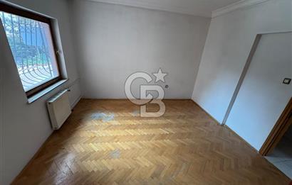 Emek Kırım Caddesi Özkoç Sitesi’nde 120 m² Geniş 3+1 Yüksek Giriş