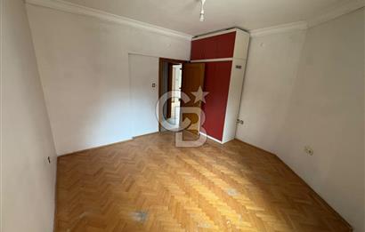 Emek Kırım Caddesi Özkoç Sitesi’nde 120 m² Geniş 3+1 Yüksek Giriş