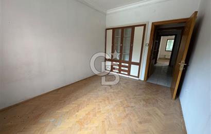 Emek Kırım Caddesi Özkoç Sitesi’nde 120 m² Geniş 3+1 Yüksek Giriş