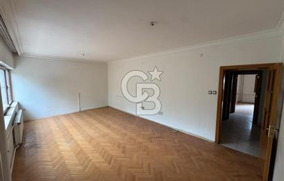 Emek Kırım Caddesi Özkoç Sitesi’nde 120 m² Geniş 3+1 Yüksek Giriş