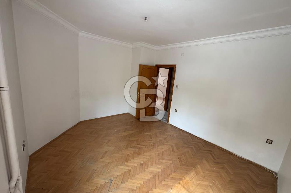 Emek Kırım Caddesi Özkoç Sitesi’nde 120 m² Geniş 3+1 Yüksek Giriş