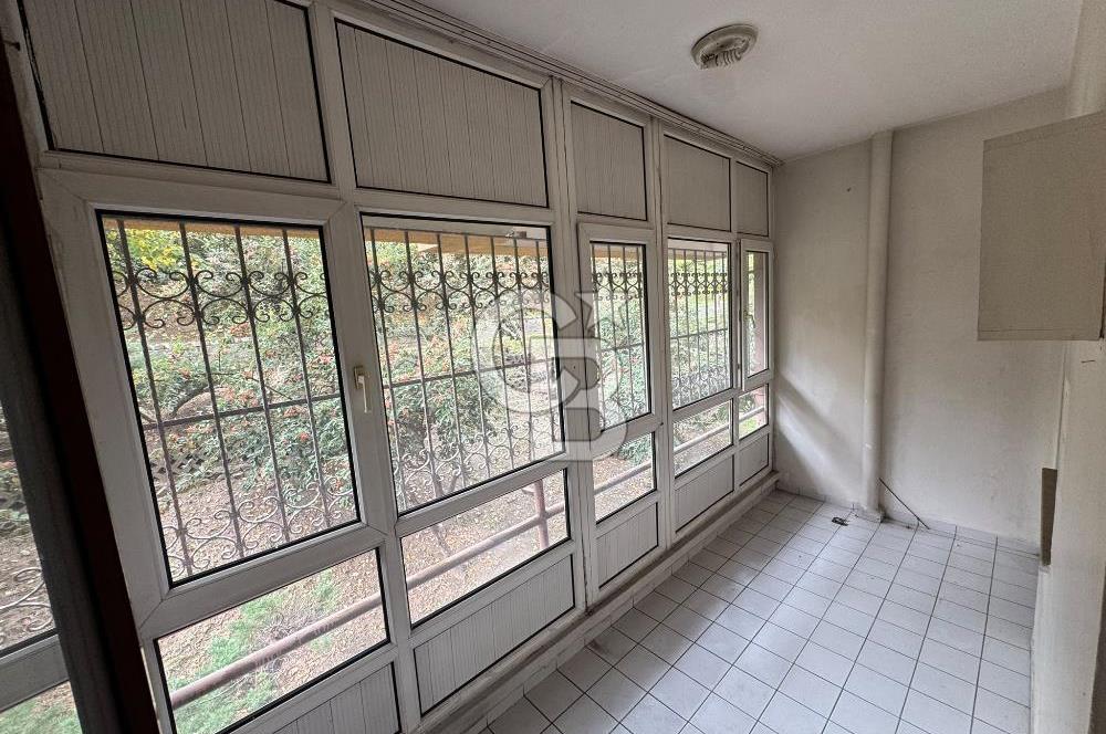 Emek Kırım Caddesi Özkoç Sitesi’nde 120 m² Geniş 3+1 Yüksek Giriş