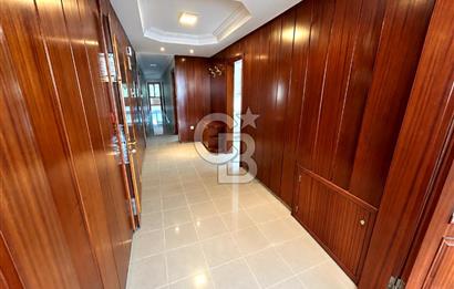 KÜÇÜKYALI'DA BÜYÜLEYEN DENİZ MANZARASI,50m² SALON,KİRALIK 3+1