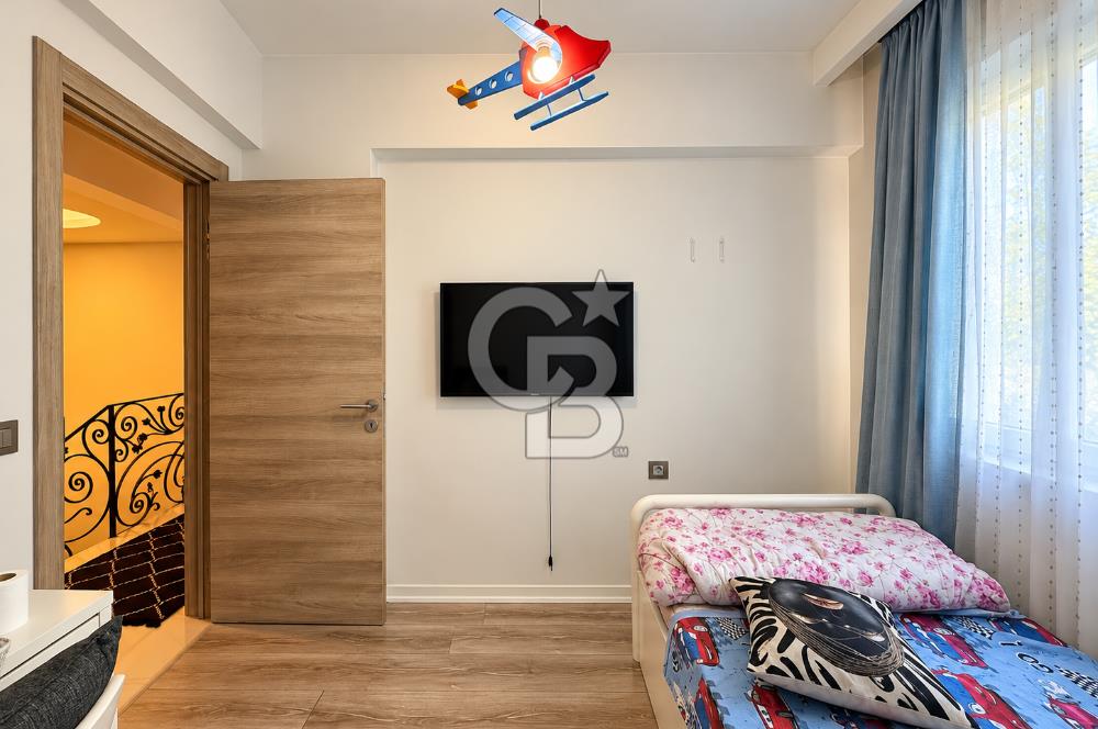 Bayraklı Soğukkuyu’da Girne Caddesi Cepheli Kiralık 3+1 Dubleks