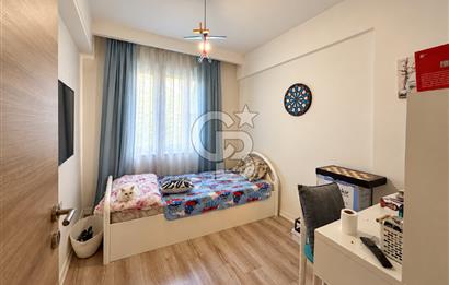 Bayraklı Soğukkuyu’da Girne Caddesi Cepheli Kiralık 3+1 Dubleks