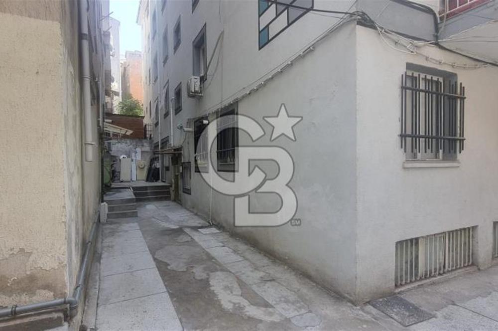 Buca Lalelide Şirinyer Merkez ve İZBAN Aksında 2+1 Satılık Daire