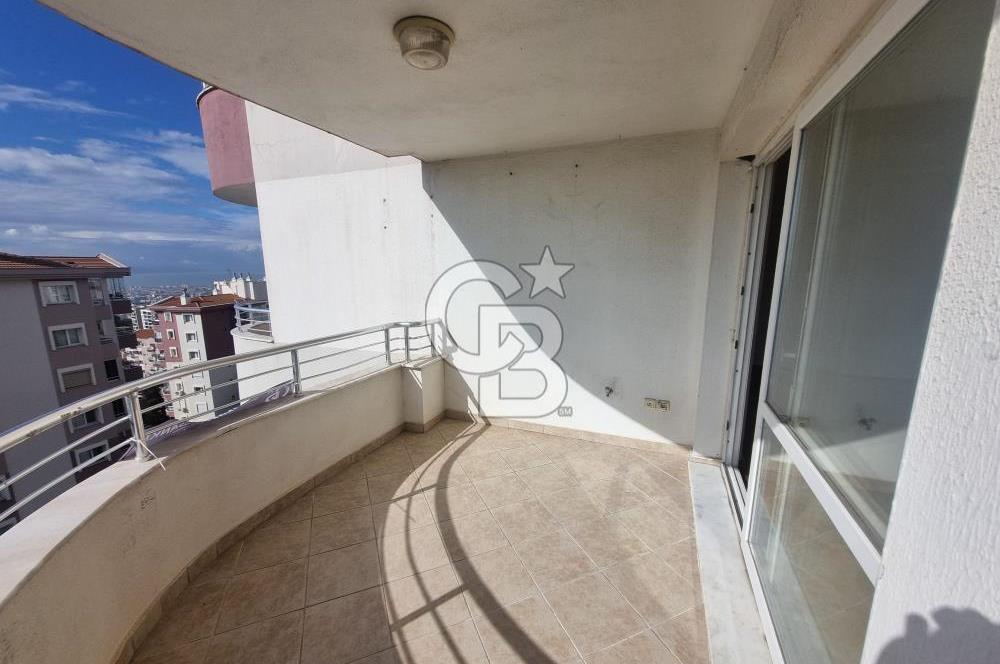 İzmir Körfez Evleri Mah. Deniz Manzaralı 4+1 Kiralık Daire