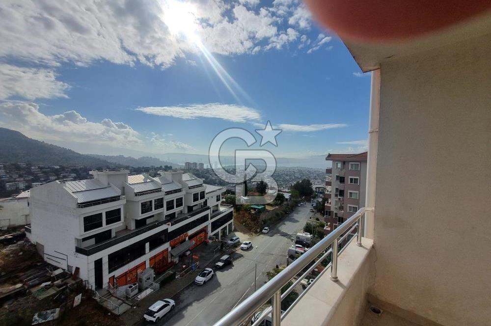İzmir Körfez Evleri Mah. Deniz Manzaralı 4+1 Kiralık Daire
