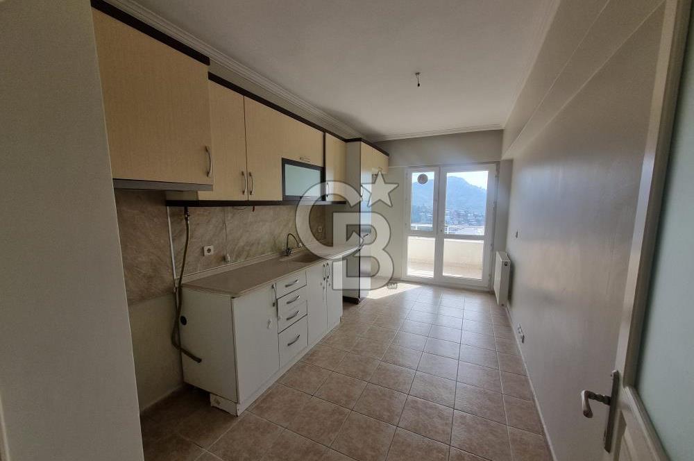 İzmir Körfez Evleri Mah. Deniz Manzaralı 4+1 Kiralık Daire