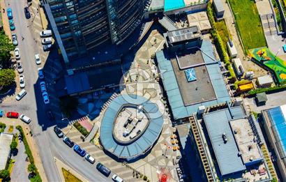 KOŞUYOLUNDA KURUMSAL KİRACILI 946 M² SATILIK DÜKKAN