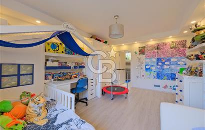 LEVENT DE YENİLENMİŞ BAHÇELİ VİLLA