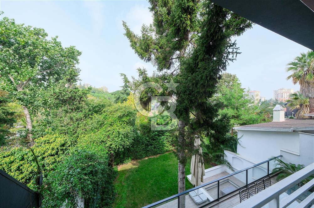 LEVENT DE YENİLENMİŞ BAHÇELİ VİLLA