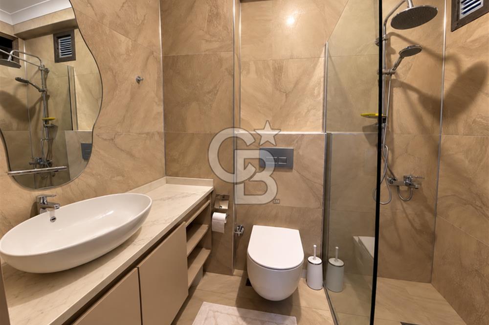 BAŞİSKELE ALTINVADİ SİTESİNDE SATILIK ÖZEL TASARIM 3+1 DUBLEKS
