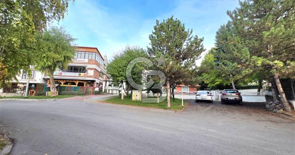 Ümitköy Mutlukent Mahallesinde SATILIK 8+2 Lüks Yapılı Villa - 379387