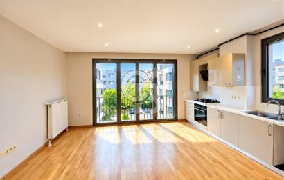 BAĞDAT CADDESİNE 2. BİNADA ÇİFTEHAVUZLARDA 2+1 DAİRE 75 M2