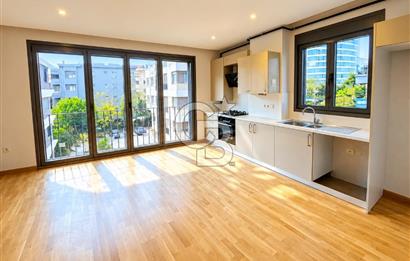 BAĞDAT CADDESİNE 2. BİNADA ÇİFTEHAVUZLARDA 2+1 DAİRE 75 M2