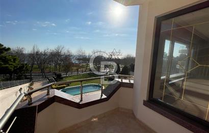 Sahile ilk parselde 4+1 katta tek, açık havuzlu ve kapalı garajlı daire