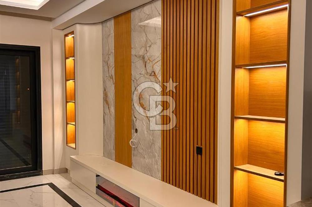 Kuşadası Soğucak'ta Kiralık Geniş 6+1 Lüks Villa