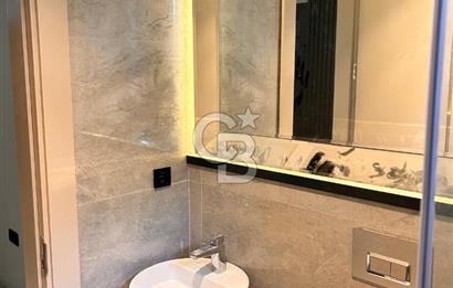 Kuşadası Soğucak'ta Kiralık Geniş 6+1 Lüks Villa
