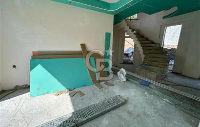BEYKOZ'DA SİTE İÇERİSİNDE 6+1 SATILIK VİLLA ANATOLİA GARDEN