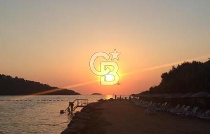 Bodrum Boğaziçi Adabükü Gültan Sitesi'nde Kesintisiz Deniz Manzaralı 3+1 Dubleks Yazlık