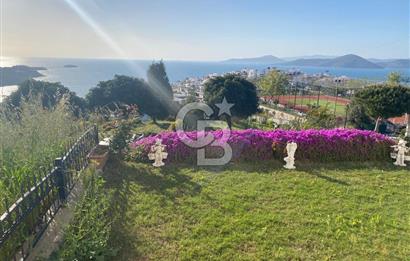 Bodrum Boğaziçi Adabükü Gültan Sitesi'nde Kesintisiz Deniz Manzaralı 3+1 Dubleks Yazlık