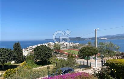 Bodrum Boğaziçi Adabükü Gültan Sitesi'nde Kesintisiz Deniz Manzaralı 3+1 Dubleks Yazlık