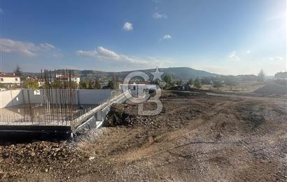 CB CITY' DEN ORHANGAZİ MAHALLESİNDE SATILIK 4+1 VİLLA