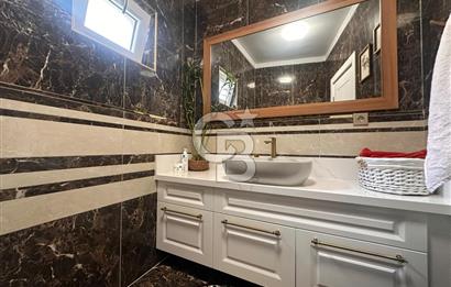 Çayyolu Merkezi Konumda Yapılı ve Bakımlı Satılık 5+2 Villa