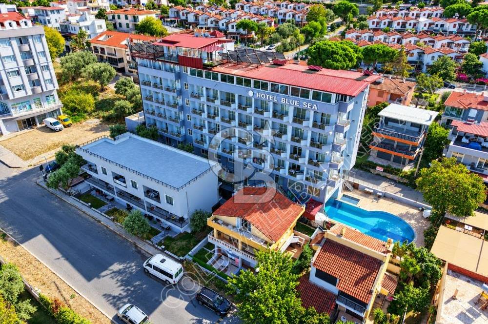 Kuşadası Kadınlar Denizi’nde Plaja Yakın, 51 Odalı, Full Deniz Manzaralı Satılık Otel