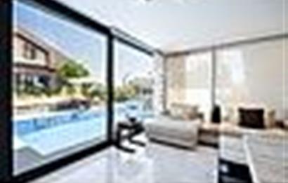ÖZLÜCE 5+1 694 M2 ARSA PAYI HAVUZLU MİMARİ LÜKS