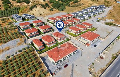 Söke Yenikent Çevre Yolu Mevkiinde Doğa İle İç İçe, Konforlu ve Modern Yaşam Sunan 4+1 Villa 