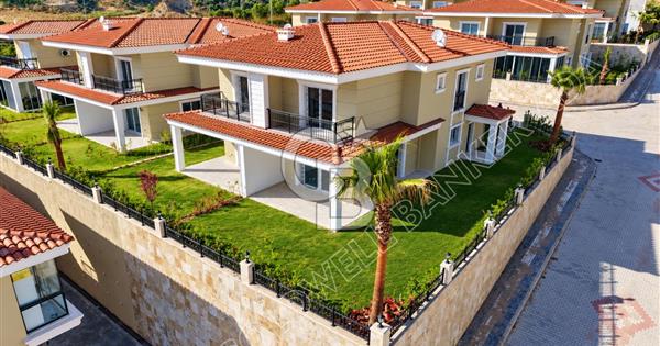 Söke Yenikent Çevre Yolu Mevkiinde Doğa İle İç İçe, Konforlu ve Modern Yaşam Sunan 4+1 Villa - 379572