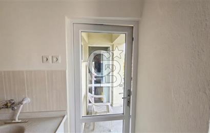 CİNNAHTA CADDE CEPHELİ OTOPARKLI SATILIK 2+1 DAİRE