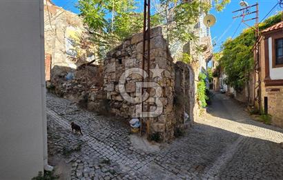Ayvalık Merkez'de Satılık Taş Ev