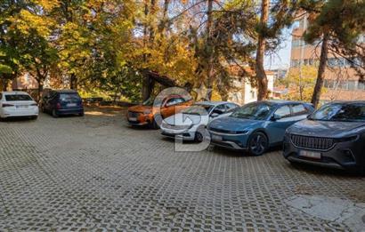 CİNNAHTA CADDE CEPHELİ OTOPARKLI SATILIK 2+1 DAİRE