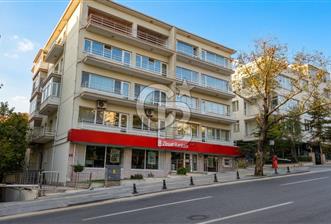 CİNNAHTA CADDE CEPHELİ OTOPARKLI SATILIK 2+1 OFİS - 1 - 379537