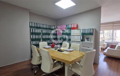 CİNNAHTA CADDE CEPHELİ OTOPARKLI SATILIK 2+1 OFİS