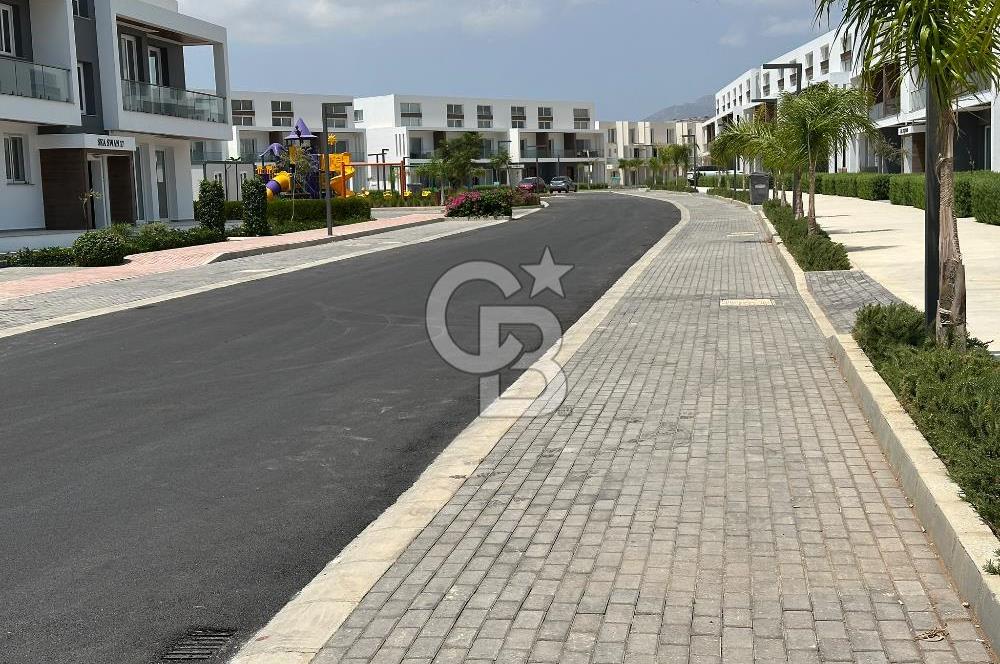 FOUR SEASONS LIFE 2 SATILIK BAHÇELİ TERASLI FULL EŞYALI 1+1 DAİRE