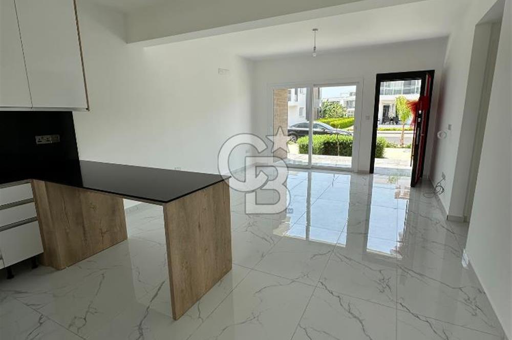 FOUR SEASONS LIFE 2 SATILIK BAHÇELİ TERASLI FULL EŞYALI 1+1 DAİRE