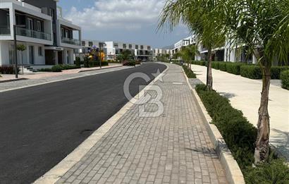 FOUR SEASONS LIFE 2 SATILIK BAHÇELİ TERASLI FULL EŞYALI 1+1 DAİRE
