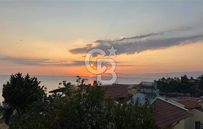 Pelitköy'de Denize 50 Metre Sıfır Eşyalı Kiralık Daire