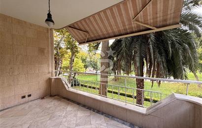 SUADİYE SAHİL YALI PARSELİNDE 160 M² NET, BALKONLU VE ŞÖMİNELİ 3+1
